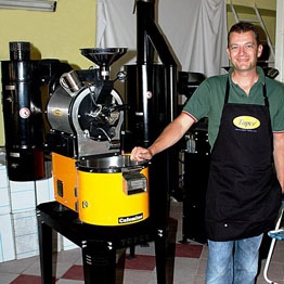 Toper Roasters Full Automatic Industrial And Shop Coffee Roasters Flexible Heating Options On Table Top Toper cafemino 1kg gas coffee roaster. coffee roasters